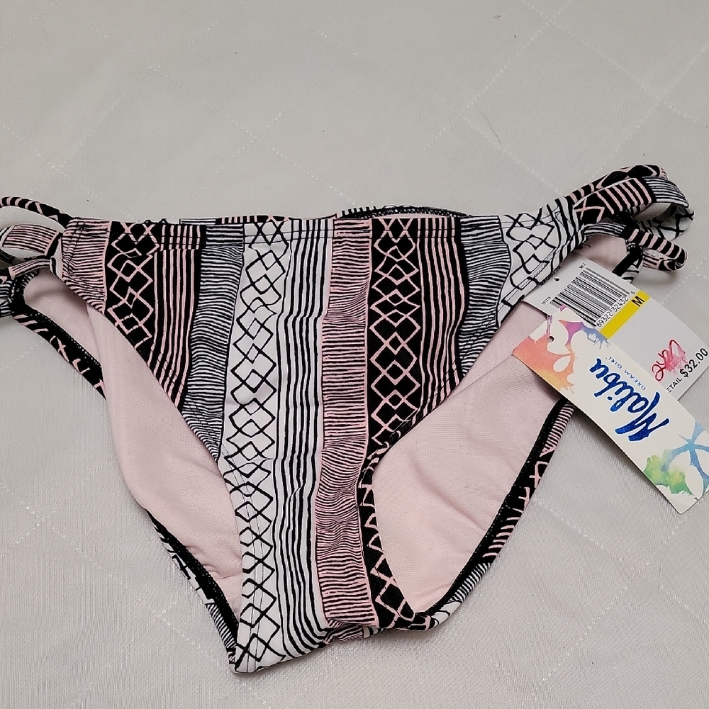 Patterned Bikini Bottoms in Black and Pink